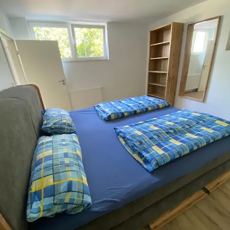 Sattelkammer *